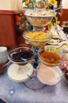 Présentoires et porte-confiture et yaourt pour buffet