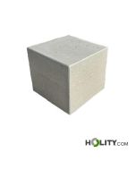 Borne-en-béton-blanc-pour-mobilier-urbain-h319_138