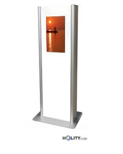 Totem-tactile-pour-la-gestion-des-files-dattente-h27201