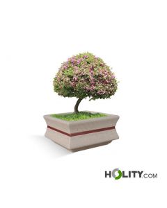 Jardinière-carrée-pour-aménagement-urbain-h319_128