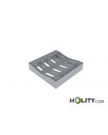 Grille-dégout-routière-avec-grille-carrée-h638_150